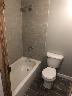 4054 bw bathroom.jpg