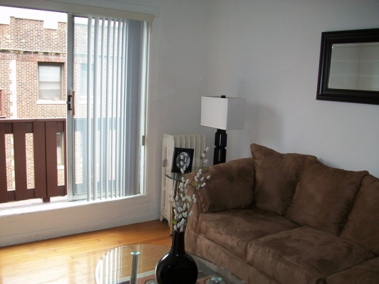 Living with Balcony 2.jpg